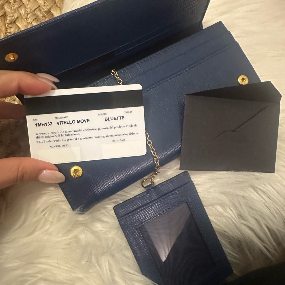 Prada wallet - Picture 4 of 5